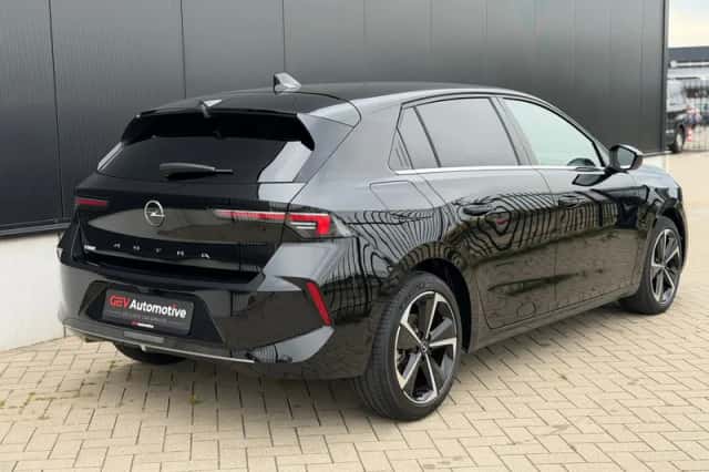 Opel Astra (2023) thumbnail 5