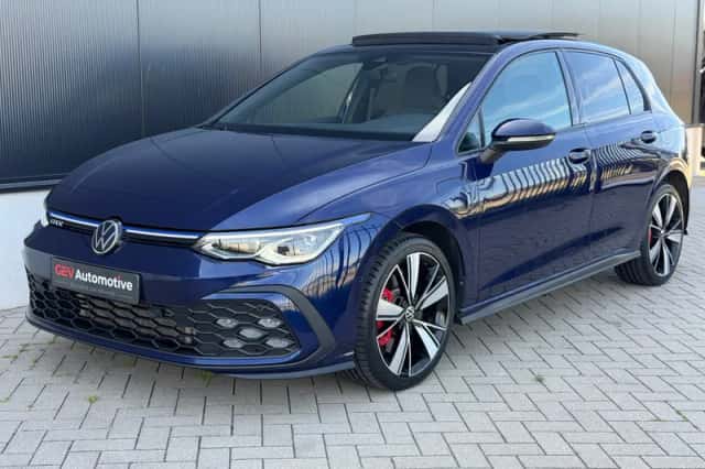 Volkswagen Golf (2022) thumbnail 4