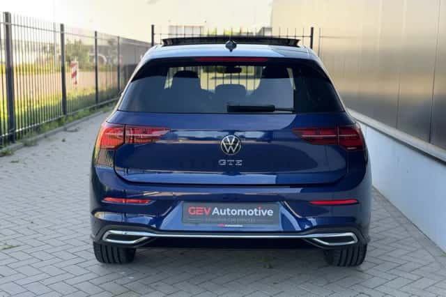 Volkswagen Golf (2022) thumbnail 6