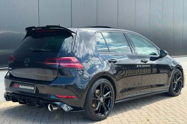 Volkswagen Golf (2018) thumbnail 5