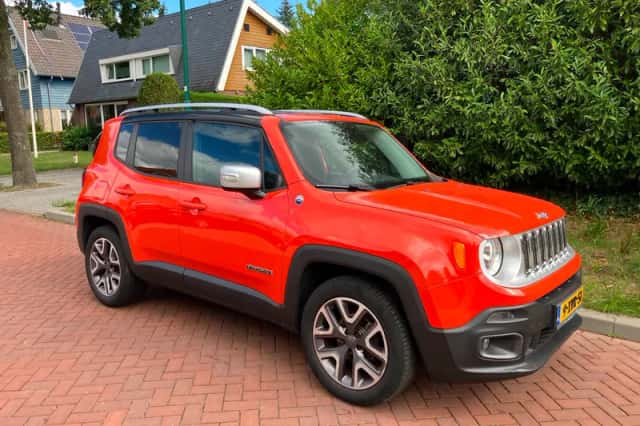 Jeep Renegade (2014) thumbnail 3