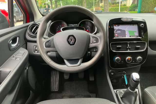 Renault Clio (2018) thumbnail 5