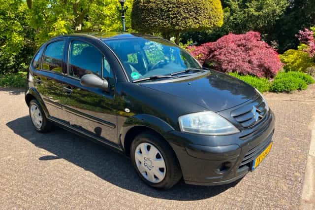 Citroën C3 (2009) thumbnail 2