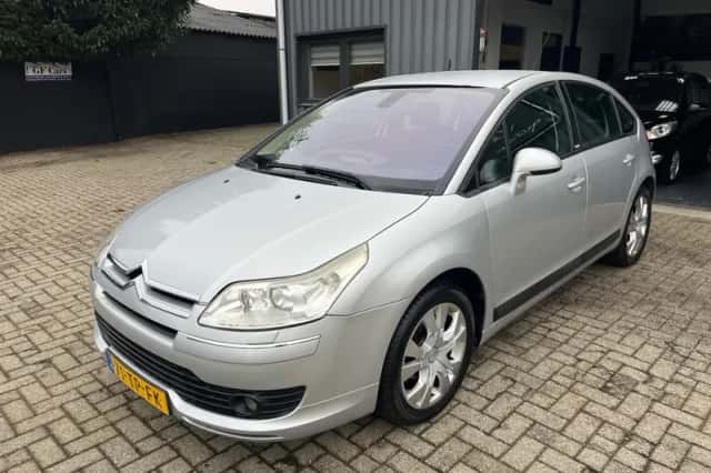 Citroën C4 (2006) thumbnail 6