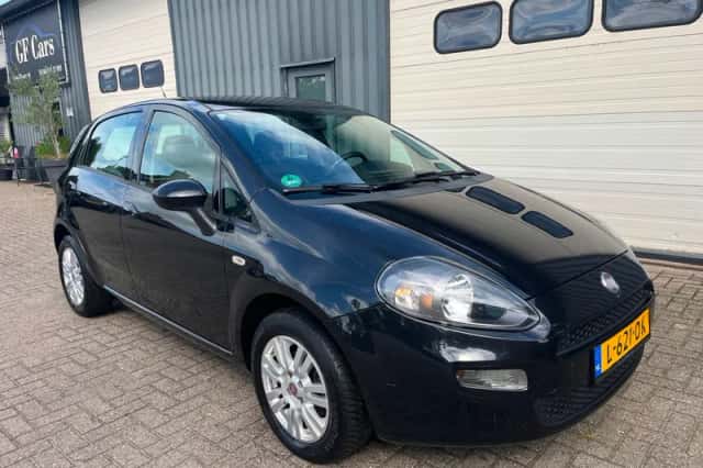 Fiat Punto (2012) thumbnail 2