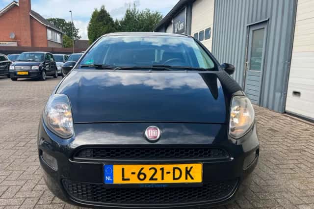 Fiat Punto (2012) thumbnail 4