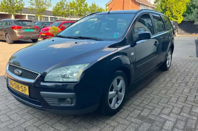 Ford Focus (2006) thumbnail 5