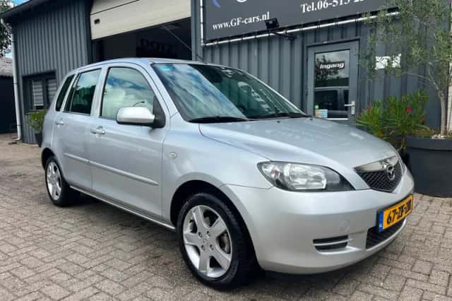 Mazda 2 (2005) thumbnail 1