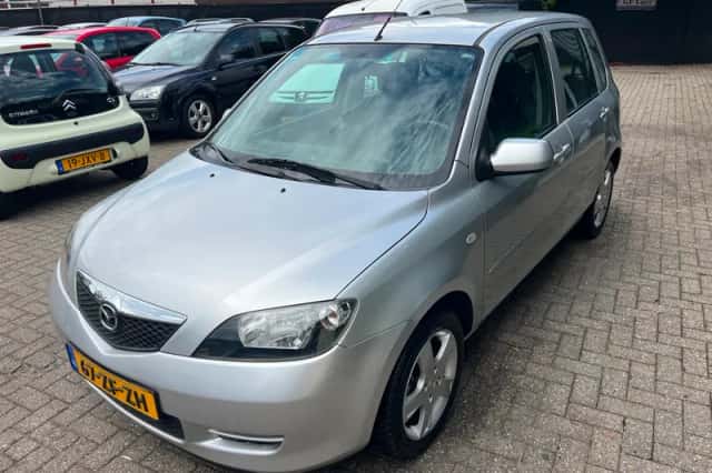 Mazda 2 (2005) thumbnail 6