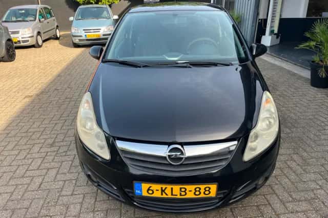 Opel Corsa (2007) thumbnail 3