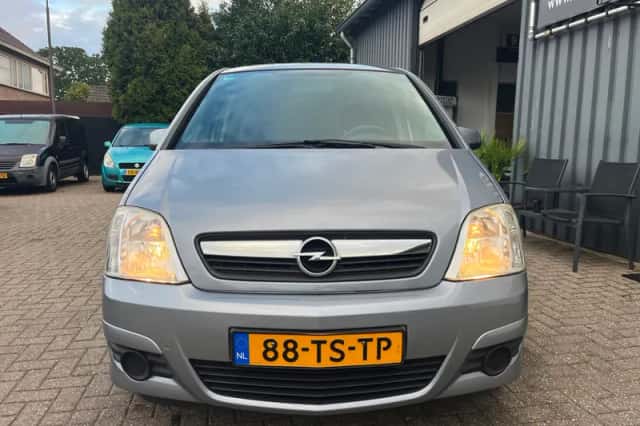 Opel Meriva (2007) thumbnail 4