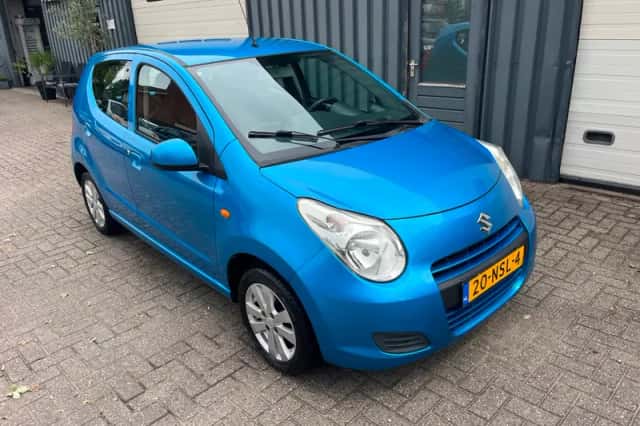 Suzuki Alto (2010) thumbnail 2