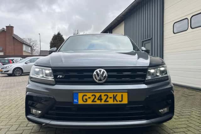 Volkswagen Tiguan (2019) thumbnail 4