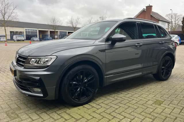 Volkswagen Tiguan (2019) thumbnail 6