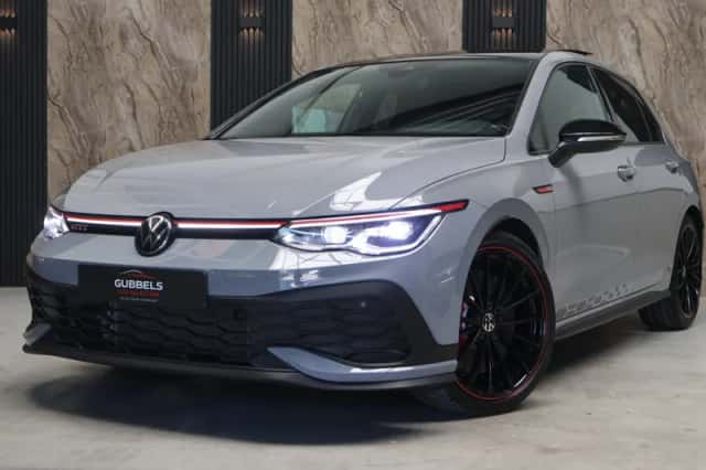 Volkswagen Golf (2022) thumbnail 1