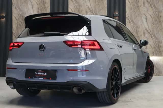Volkswagen Golf (2022) thumbnail 3