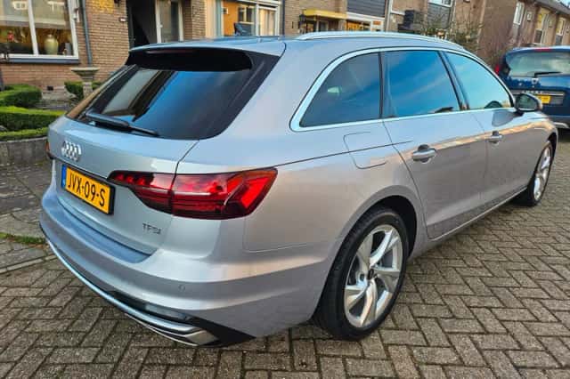 Audi A4 (2023) thumbnail 6