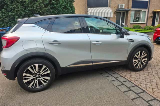 Renault Captur (2022) thumbnail 6