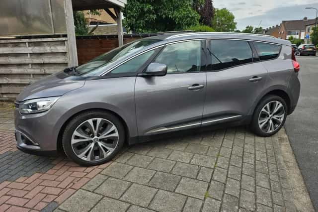 Renault Grand Scénic (2018) thumbnail 2