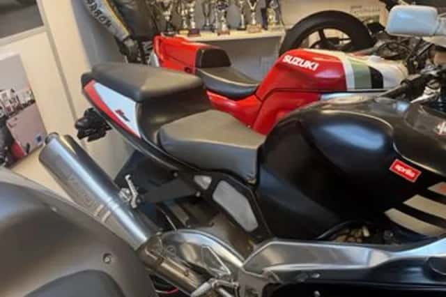 APRILIA RSV (2000) thumbnail 3