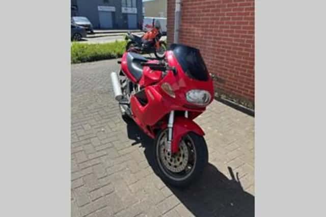 DUCATI ST (1999) thumbnail 3