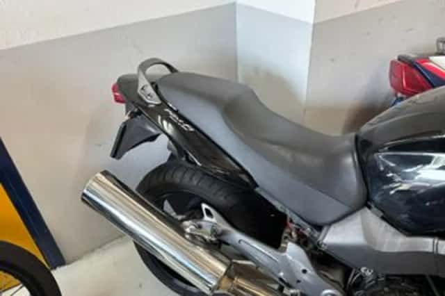 Honda CB (2001) thumbnail 3