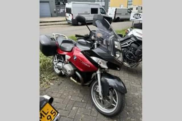 BMW R (2005) thumbnail 1