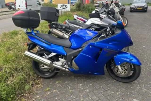 Honda CBR (1999) thumbnail 1