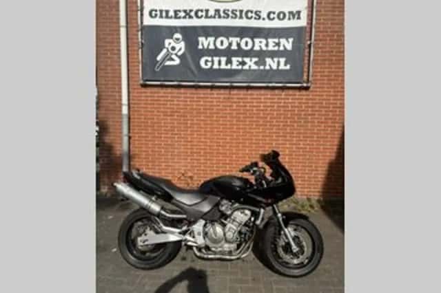 Honda CB (2003) thumbnail 2