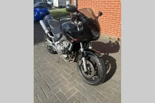 Honda CB (2003) thumbnail 5