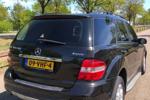 Mercedes-Benz ML-Klasse (2007) thumbnail 3