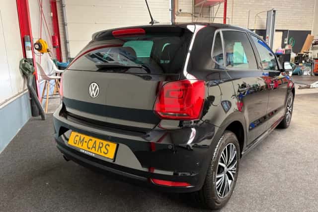 Volkswagen Polo (2016) thumbnail 5