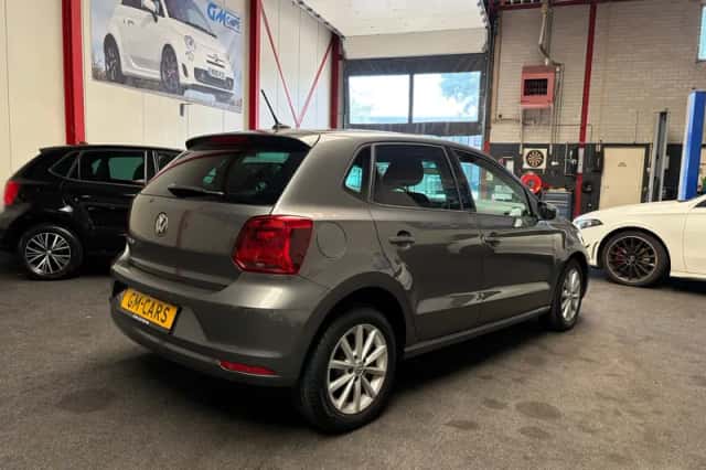 Volkswagen Polo (2016) thumbnail 5