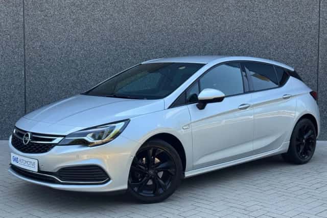 Opel Astra (2019) thumbnail 1