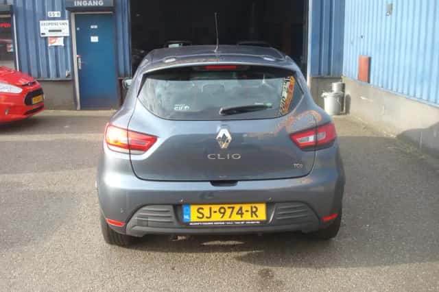 Renault Clio (2016) thumbnail 4