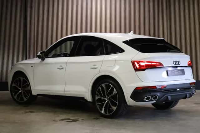 Audi Q5 (2022) thumbnail 5