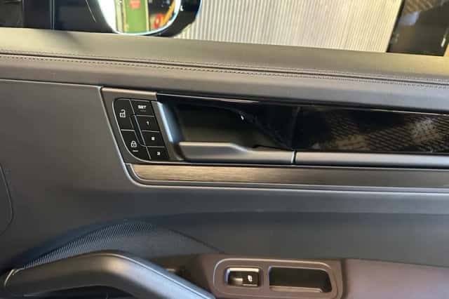 Porsche Cayenne (2026) thumbnail 32
