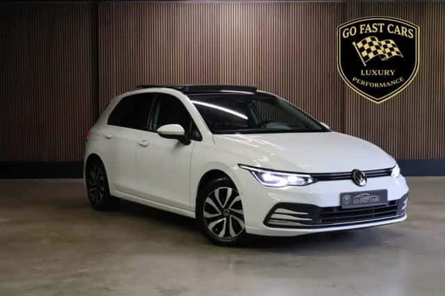 Volkswagen Golf (2022) thumbnail 1