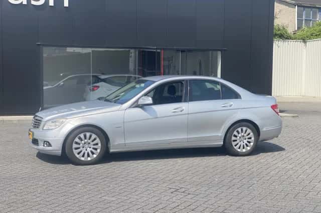 Mercedes-Benz C-Klasse (2008) thumbnail 2