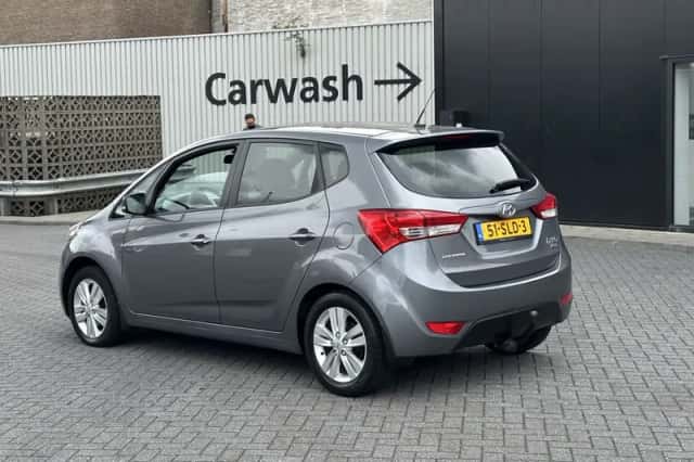 Hyundai ix20 (2011) thumbnail 5