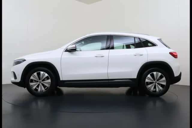 Mercedes-Benz EQA (2025) thumbnail 3