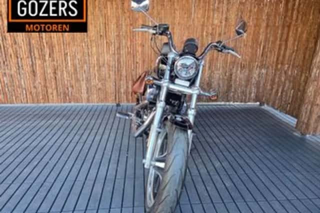 HARLEY-DAVIDSON SPORTSTER (2016) thumbnail 5