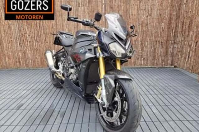 BMW S 1000 RR (2017) thumbnail 2