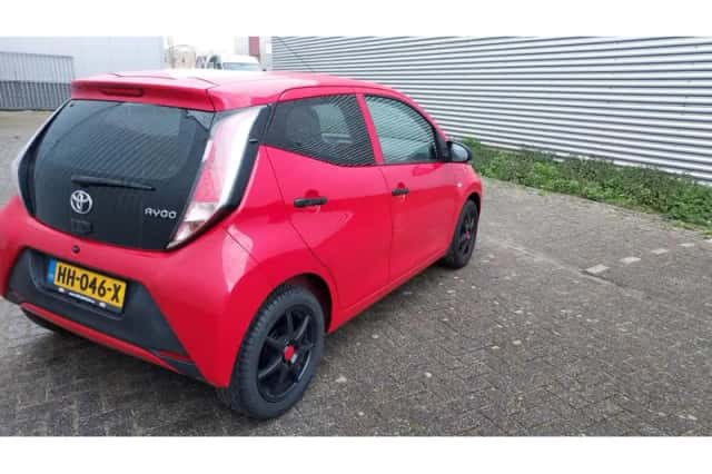 Toyota Aygo (2015) thumbnail 5
