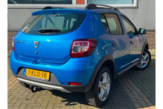 Dacia Sandero Stepway (2013) thumbnail 3