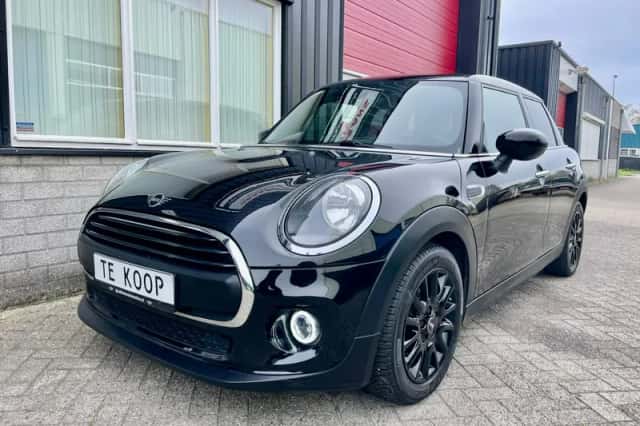MINI Cooper (2020) thumbnail 5