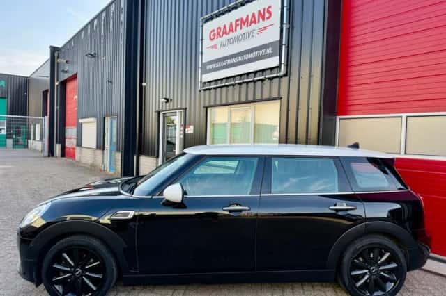 MINI Clubman (2016) thumbnail 3