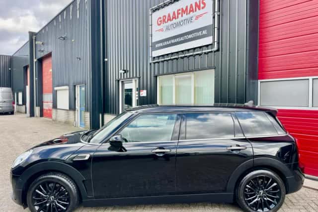 MINI Clubman (2019) thumbnail 3