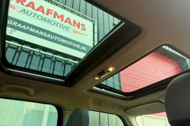 MINI Countryman (2018) thumbnail 6