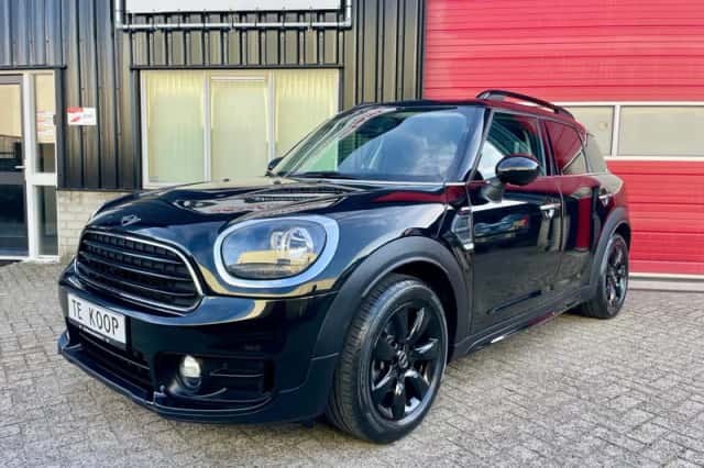 MINI Countryman (2018) thumbnail 1